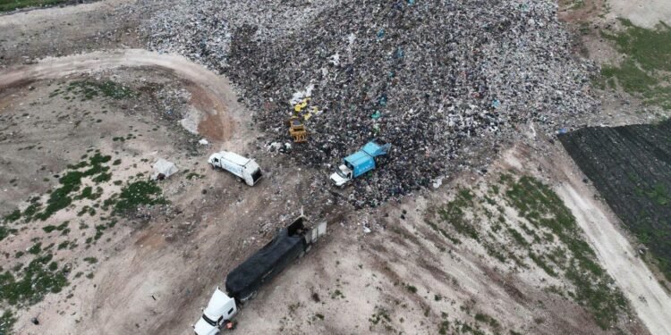 ¿Hay riesgo ambiental? Vecinos piden revisar el relleno sanitario de Kanasín