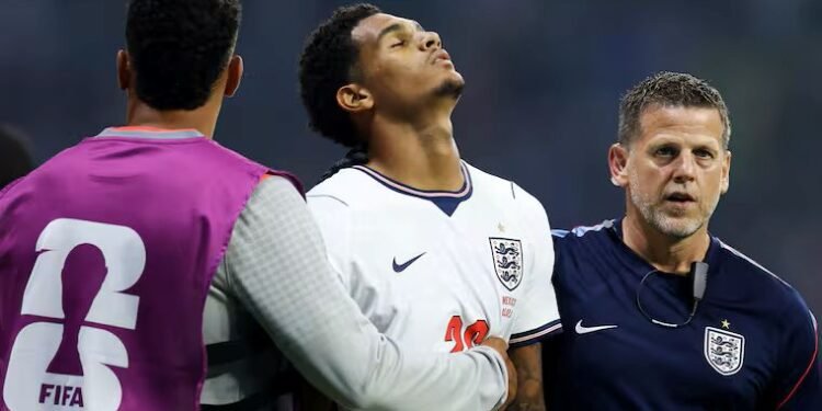 Golpe para Inglaterra: Quansah se perderá los duelos clave del Mundial