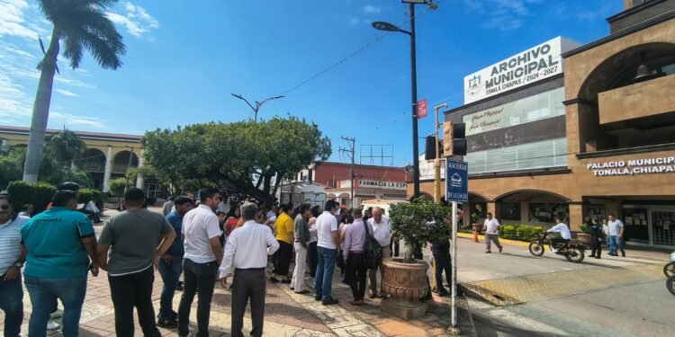 Chiapas tiembla con fuerza: activan alerta de tsunami tras potente sismo de 7.4