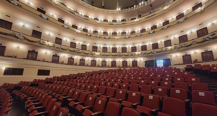 ¿Cuándo volverá a abrir el Teatro Peón Contreras? Hay una nueva estimación