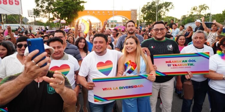 Kanasín se pinta de arcoíris: más de 700 personas marchan por la inclusión