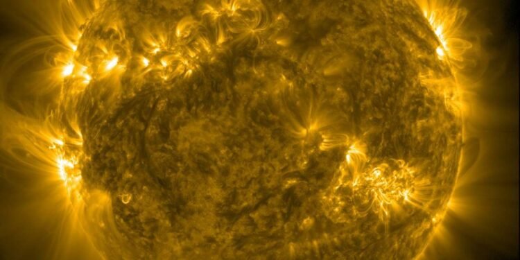 ¿Debes preocuparte? Cinco llamaradas solares encienden las alertas