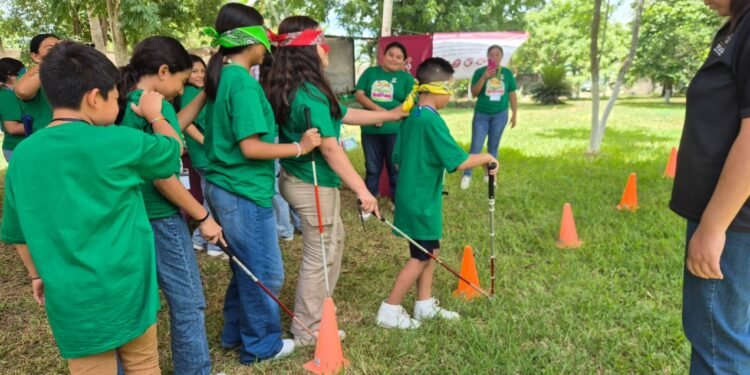 “Ponerse en sus zapatos”: niñas y niños descubren los retos de vivir con una discapacidad