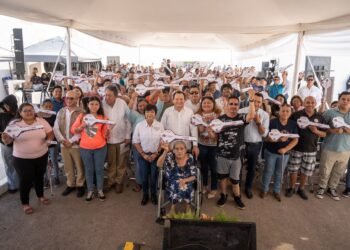 Yucatán impulsa construcción de miles de viviendas para familias