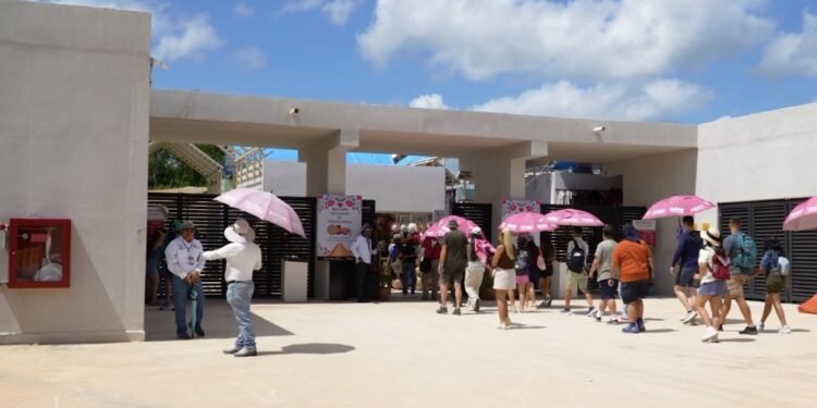 Aeropuerto de Chichén Itzá abriría nuevas rutas a comunidades del oriente del estado