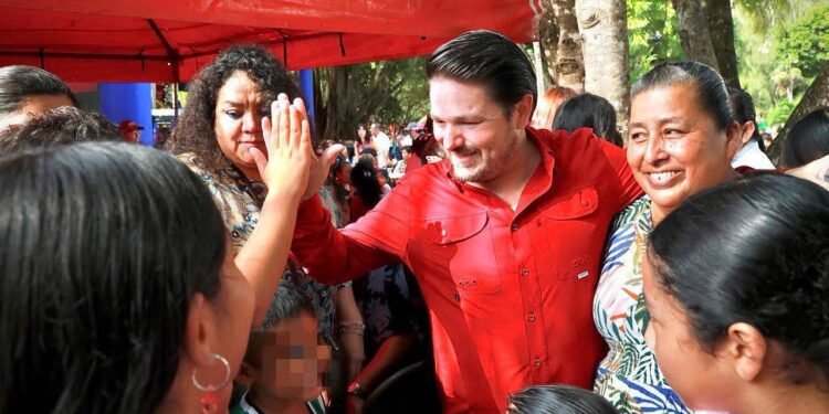 Morena mueve sus piezas en Playa del Carmen; Farid Rentería gana presencia rumbo a 2027
