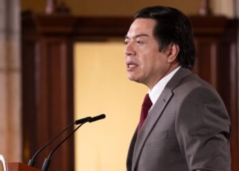 ¡O CAMBIAN O CIERRAN! SEP pone fin a las escuelas militarizadas en México