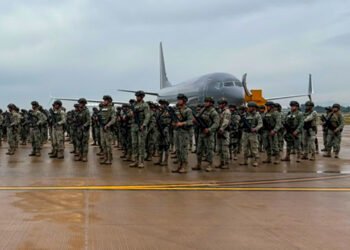 Dos Boeing 737 y 300 militares: así llega el refuerzo de seguridad a Sinaloa