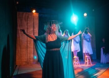 ¿Siempre has querido aprender teatro, pintura o cine? UNAY tiene un curso para ti