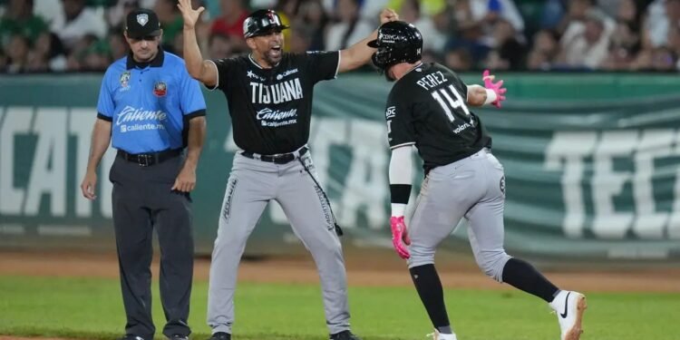 ¡Remontada de locura! Toros vence a Olmecas y queda a un paso del título