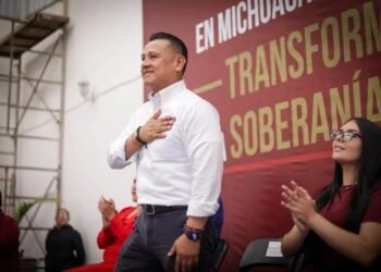 La carrera por Michoacán se enciende: Morena apuesta por Carlos Torres