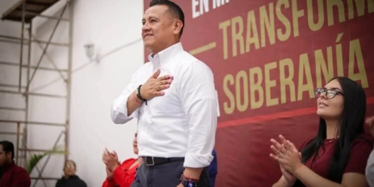 La carrera por Michoacán se enciende: Morena apuesta por Carlos Torres
