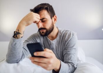 ¿Tu banco te deja esperando? Así responde cada institución ante una queja