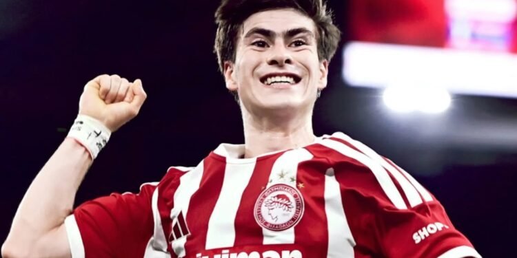¡Picó dos veces! “Hormiga” González firma su primer doblete con Olympiacos