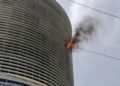 ¡Alarma en Periférico Norte! Incendio en Torre Orión obliga a evacuar a 150 personas