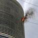 ¡Alarma en Periférico Norte! Incendio en Torre Orión obliga a evacuar a 150 personas