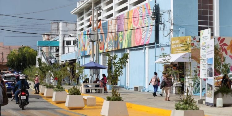 Mercado Lucas de Gálvez avanza en renovación del área de pescados y mariscos