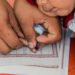 Once mil menores siguen fuera del registro: ¿qué implica crecer sin acta de nacimiento?