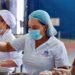 Más ingreso, misma brecha: mujeres siguen ganando hasta 2 mil 500 pesos menos
