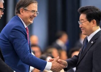 Siete acuerdos y 400 empresarios: México y Corea aceleran su agenda de negocios