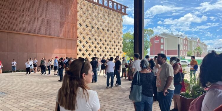 ¿Quién conseguirá una plaza? 9 mil médicos presentan el ENARM en Mérida