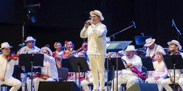 ¡Yucatán puso a cantar al Cervantino! Yukalpetén celebra con lleno total
