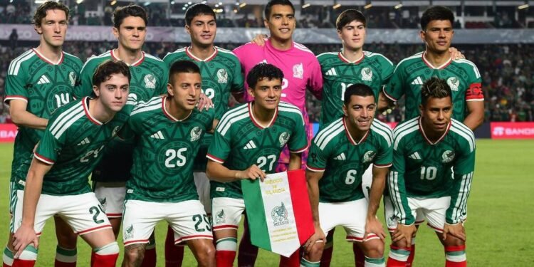 México quiere sacudirse el golpe ante Estados Unidos: hoy enfrenta a Chile