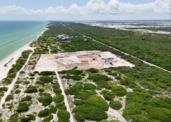Dunas de Chuburná: juzgado ordena la suspensión definitiva del proyecto Auralux