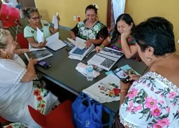 Bordadoras de Yucatán preparan el registro del bordado maya como patrimonio cultural
