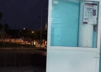 Parque de Chelem reduce alumbrado por falla eléctrica