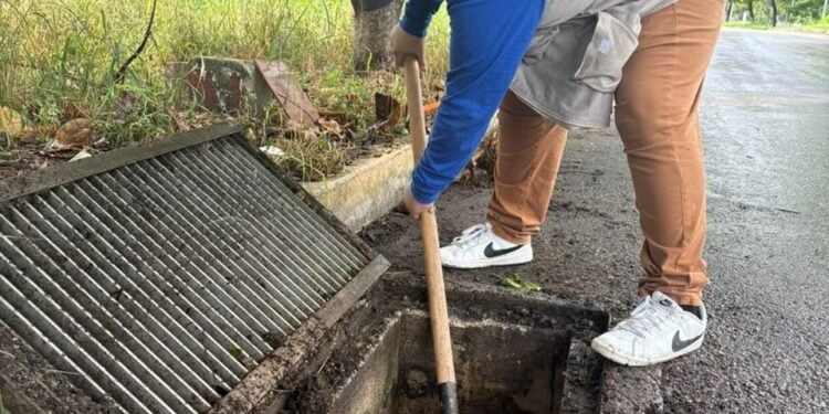 Contra reloj y bajo la lluvia: Mérida activa a más de mil trabajadores