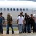 ¿Deportado o por decisión propia? Migrantes pueden recibir orientación y apoyo