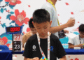 ¡En 2.51 segundos! Niño pulveriza el récord mundial del cubo de Rubik